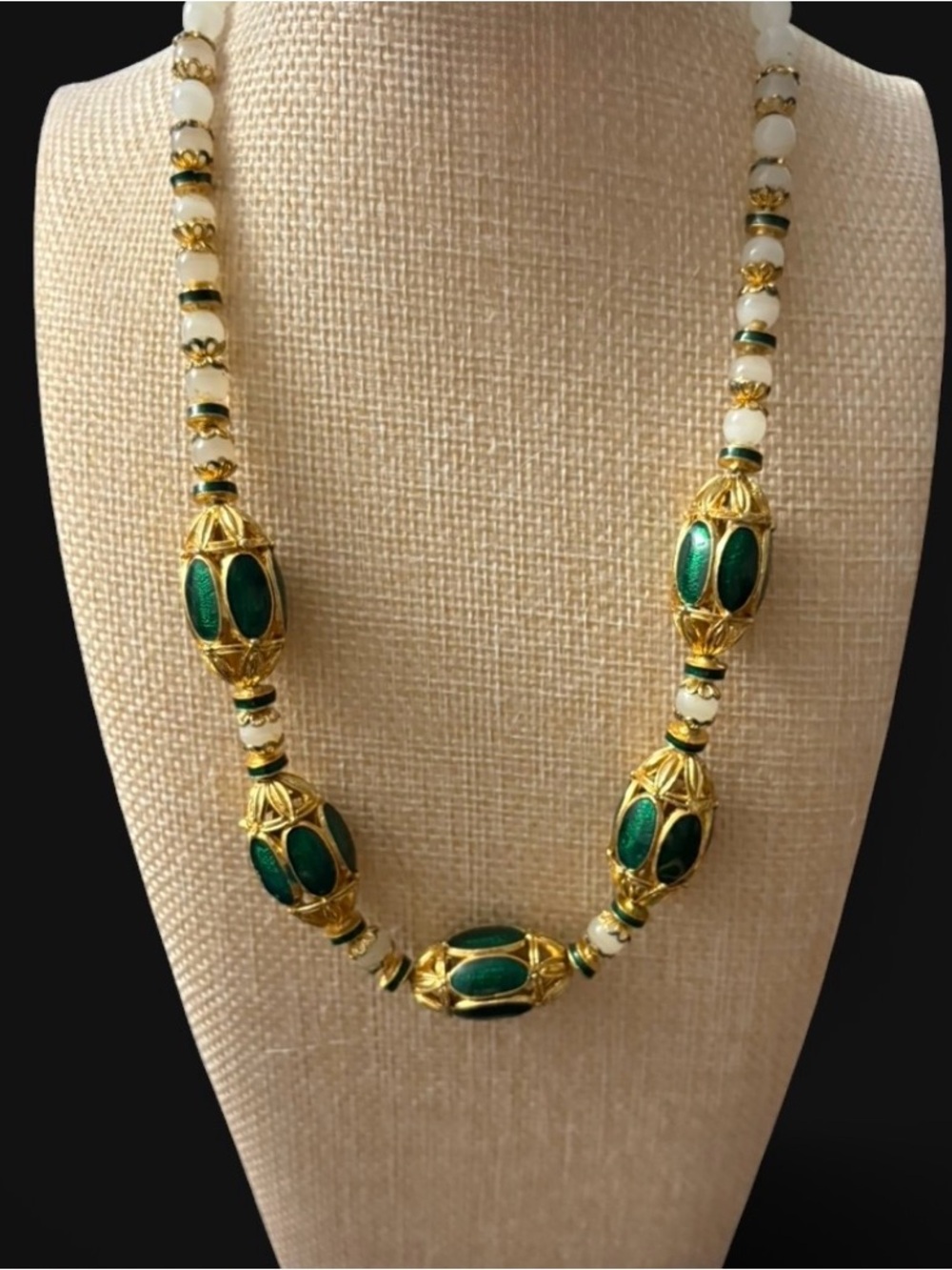 Vintage ORENA PARIS Signed Gold & Emerald Green Cabochon Necklace French Couture - Picture 7 of 7